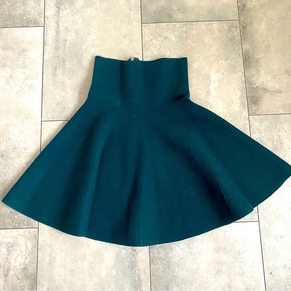 McGinn hunter green mini circle skirt size s/m